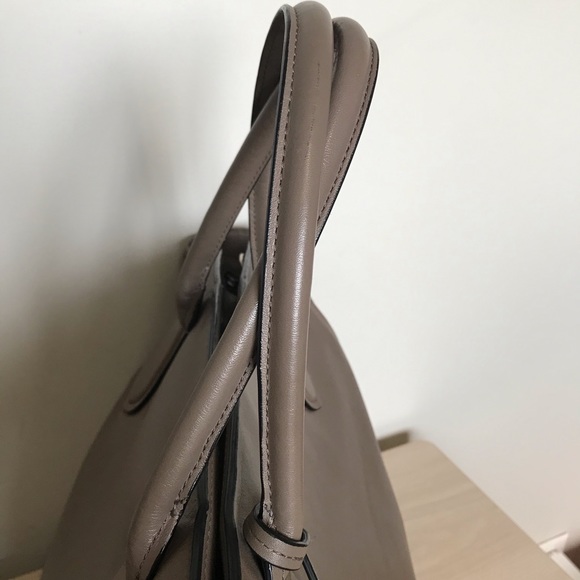 Roberto Cavalli CLASS Tote🌹 - Picture 12 of 15